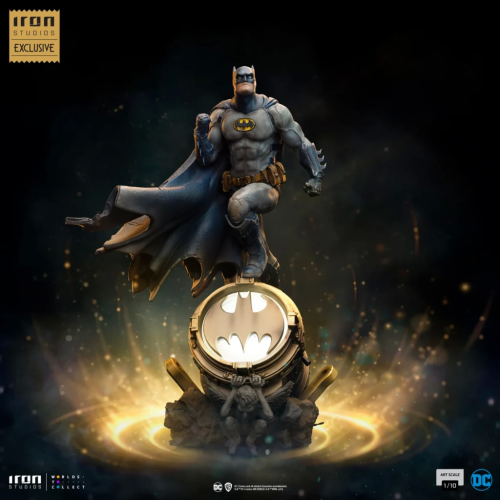 IRON STUDIOS - BATMAN DELUXE (EVENT EXCLUSIVE)