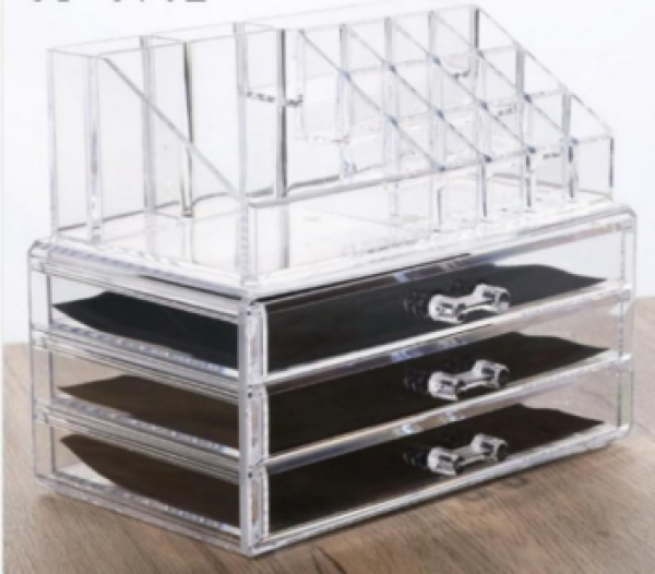 Clear Makeup Organizer Size: 24*15*18.6cm Material: PS