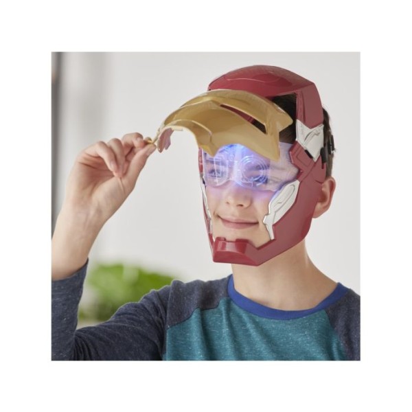 Hasbro Marvel Avengers Iron Man electronic mask with light effects